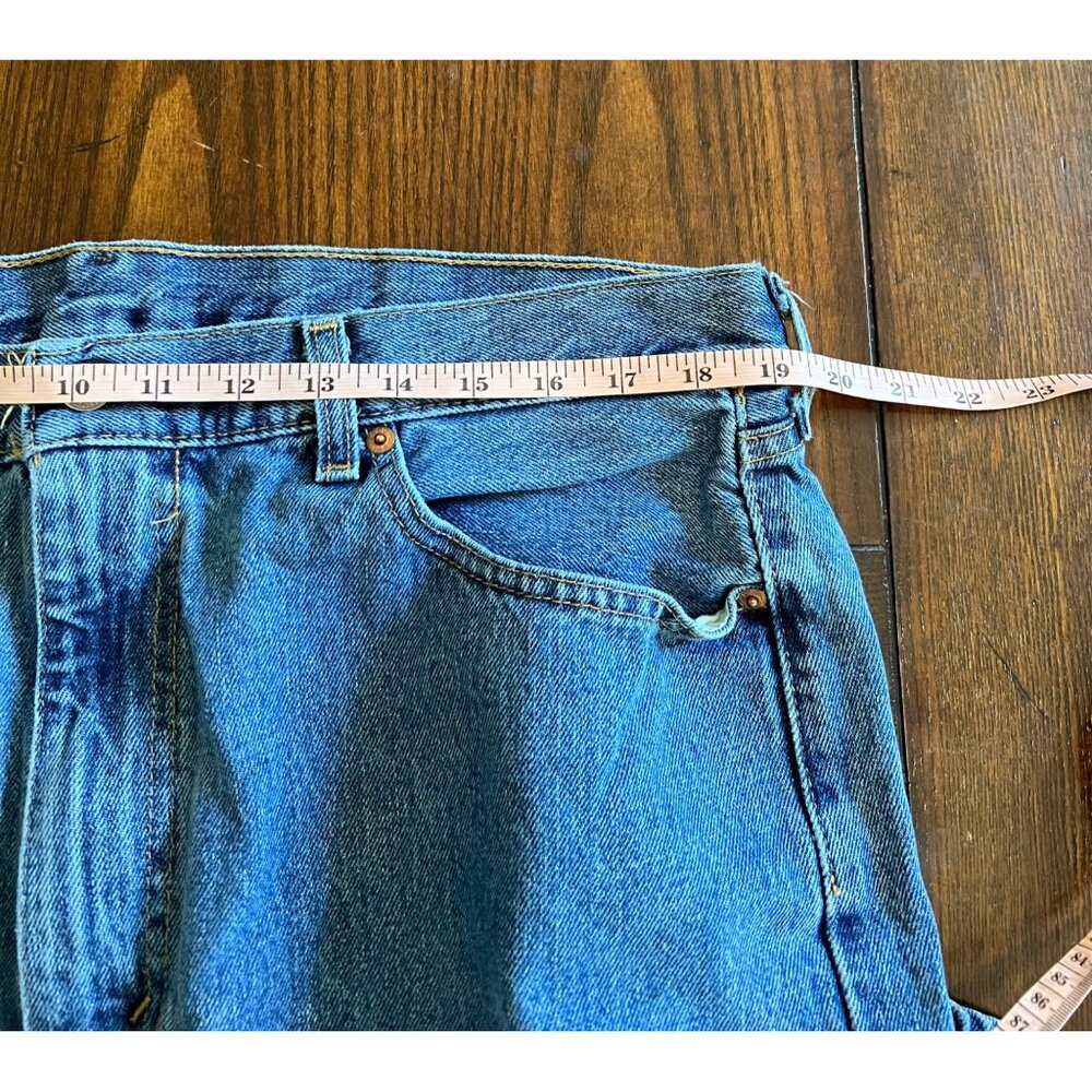 Levi's 505 Jeans Classic Blue Medium Wash Straight Leg Denim Distressed 36 Baggy - Picture 7 of 8